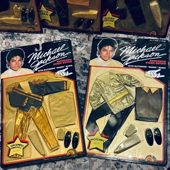 LAST CHANCE Michael Jackson Thriller Doll ORIGINAL BOX w/5 outfits - Picture 3 of 4